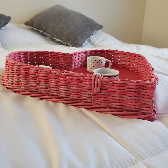 Heart Shaped Paper Tray - Picture 9 of 16